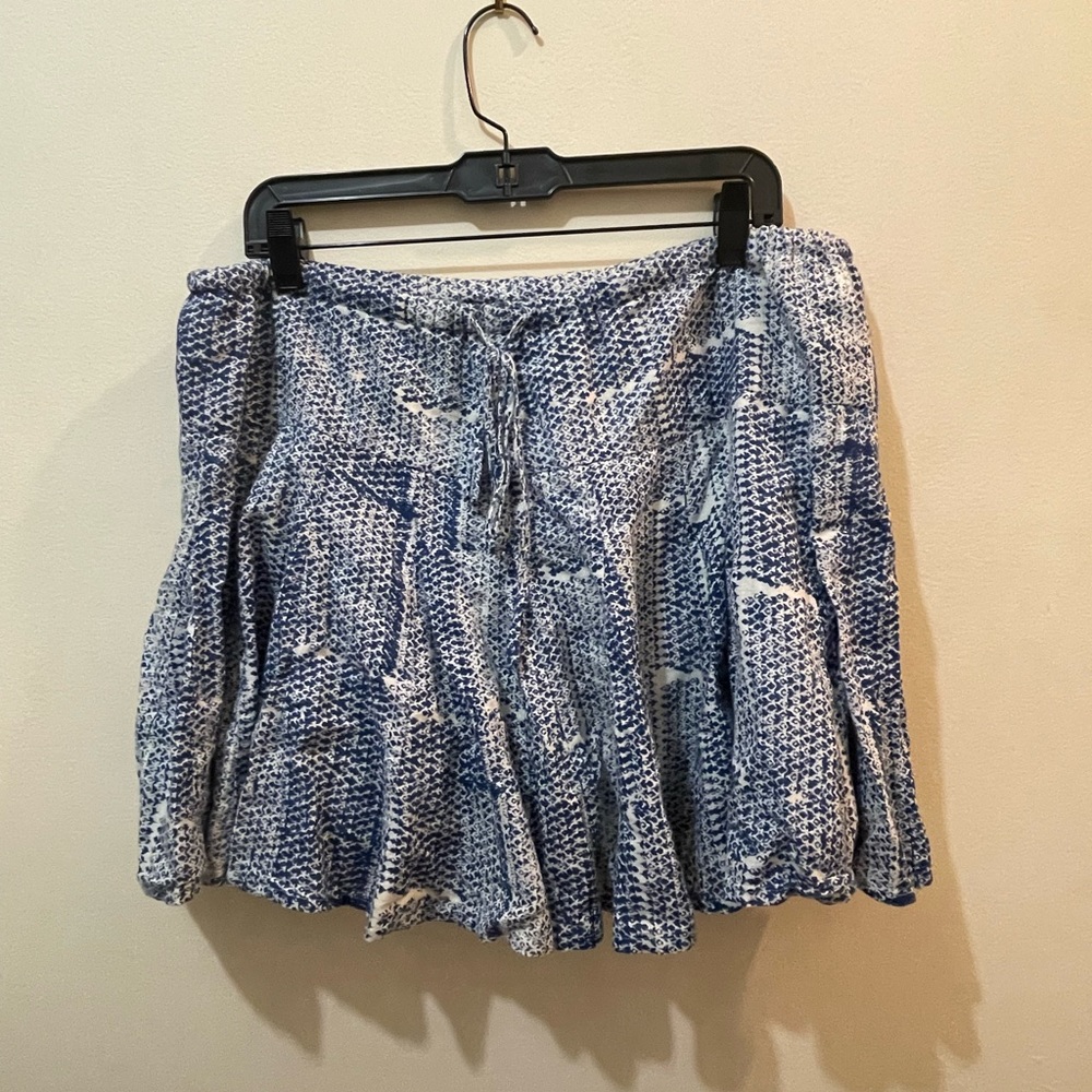 Lucky brand blue and white skirt